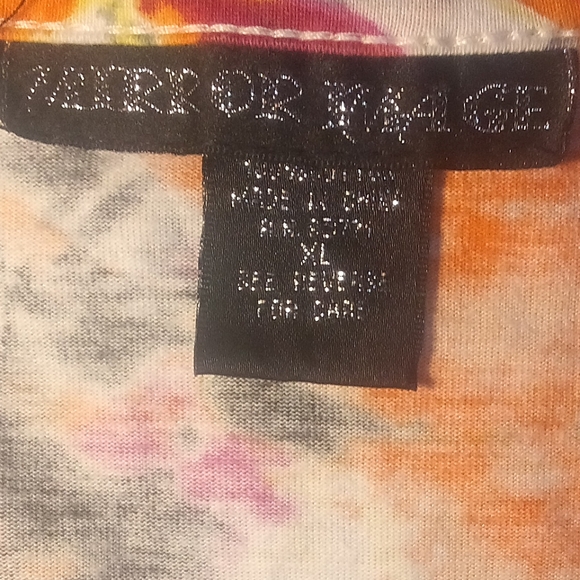 Mirror Image - Picture 7 of 8